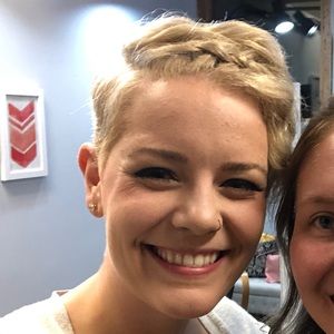 Meet your Posher, Hannah